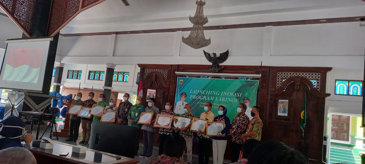 Selamat kepada puskesmas kalimas sebagai pemenang 3 dan smpn 1 Randungkal sebagai top ten kompetensi inovasi pelayanan.publik kabupaten pemalang